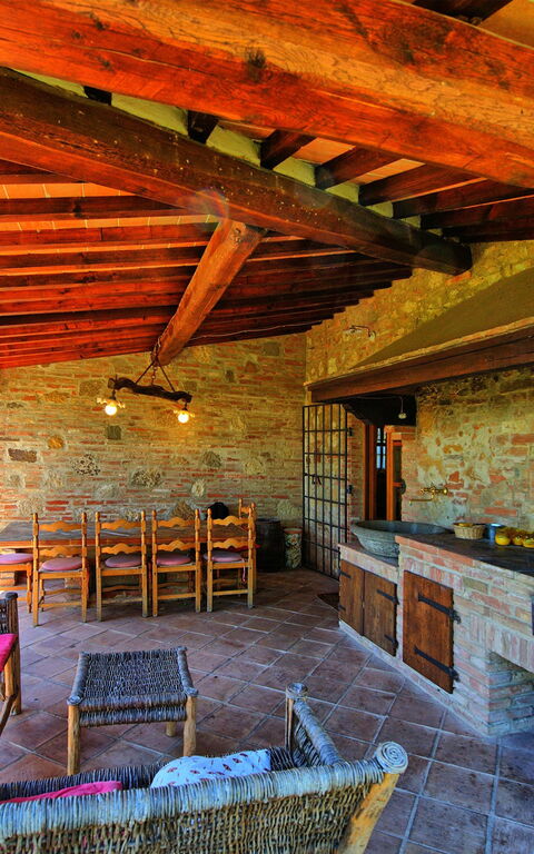 Villa Corolle: Buitenshuis