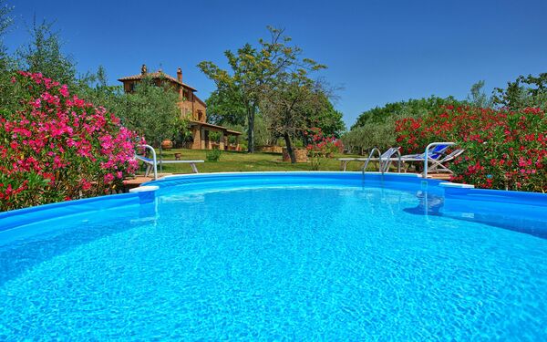 Villa Corolle: zwembad