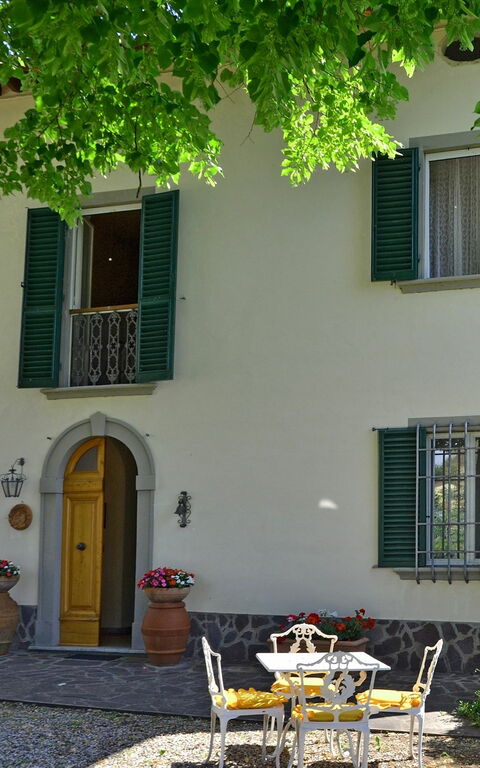 Villa Buonaparte: Buitenkanten