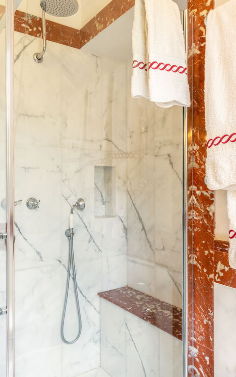 Villa De Ranieri: Badkamer