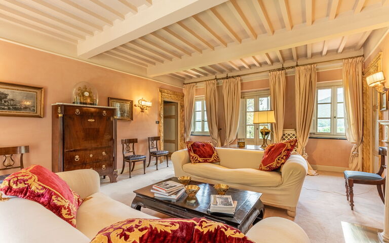 Villa De Ranieri: Woonkamer