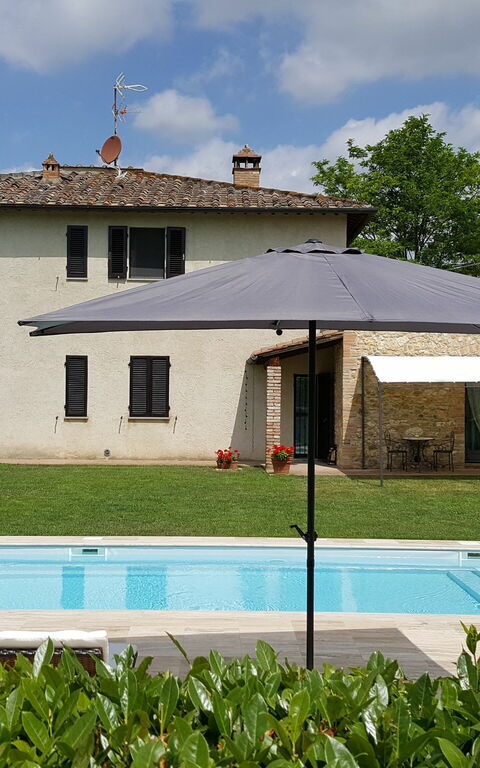 Podere Degli Olivi: zwembad