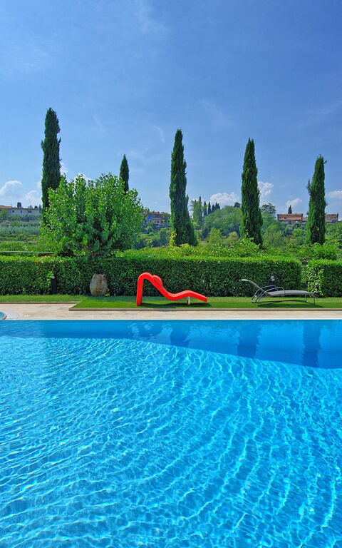 Poggiluglio: zwembad