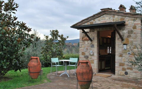 Accommodatie Il Cottage: Buitenshuis, Tuin