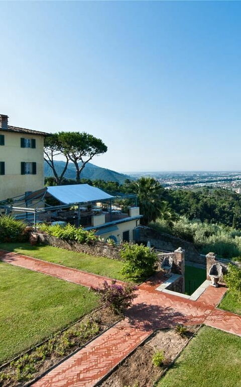 Villa Camaiore: Buitenkanten, Tuin