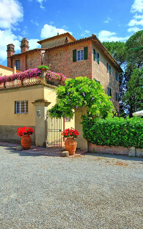 Villa Lorenza: Buitenshuis