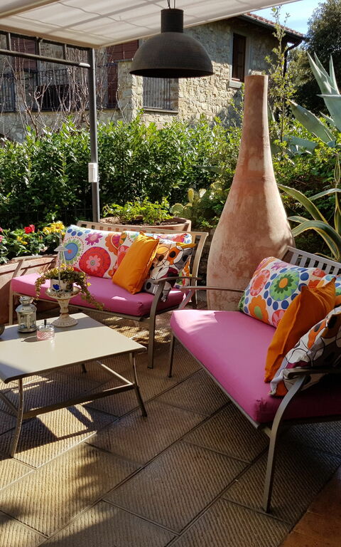 Villa Nova: Buitenshuis