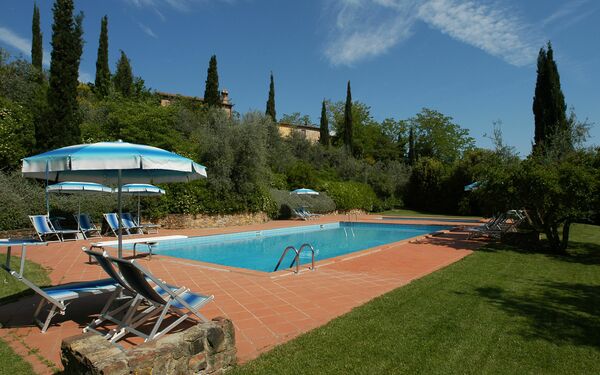 La Valle: Tuin, zwembad