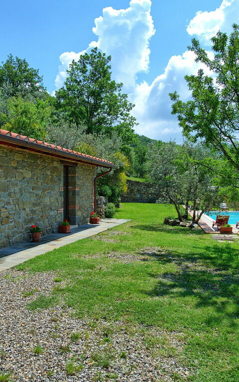 Villa Noceta: Buitenshuis