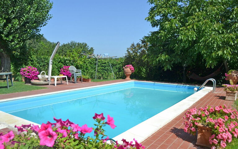 Casa Laura: zwembad