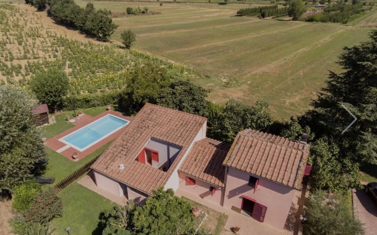 Casa Laura: Keer bekeken, Tuin, zwembad
