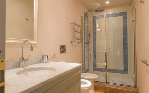 Accommodatie La Valle 3 Castelfalfi: Badkamer