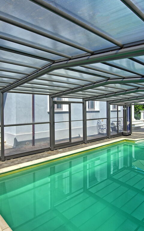 Villa Raffaela: Buitenshuis, zwembad