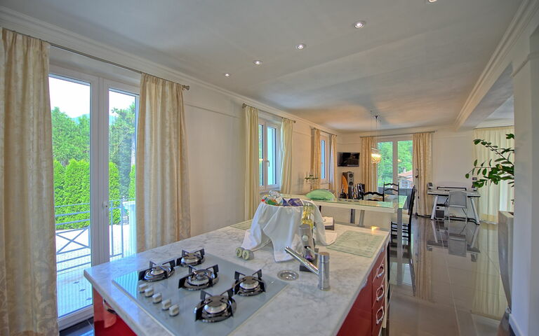 Villa Raffaela: Keuken, Lunchroom