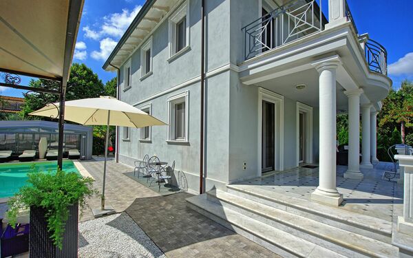 Villa Raffaela: Buitenshuis, Tuin