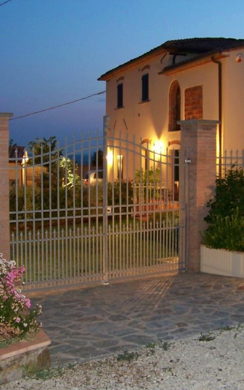 Antico Fienile: Buitenkanten