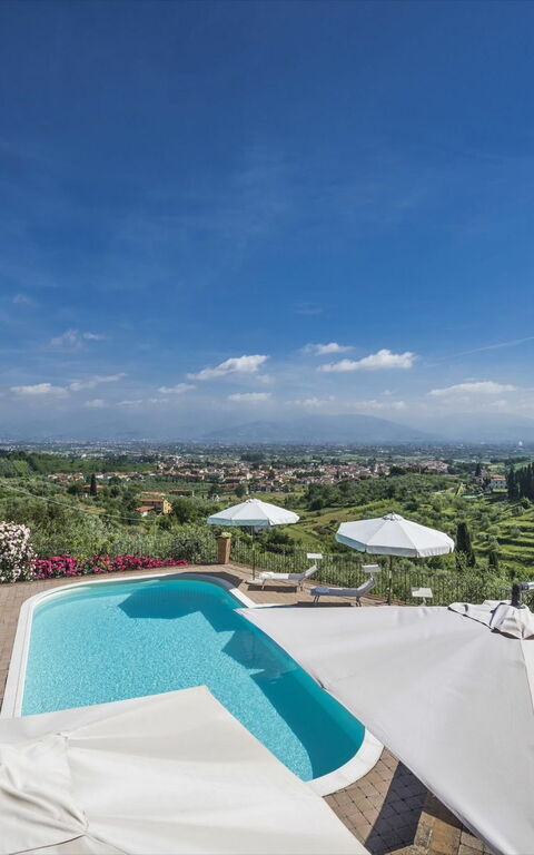 Villa Casalguidi: Tuin, zwembad