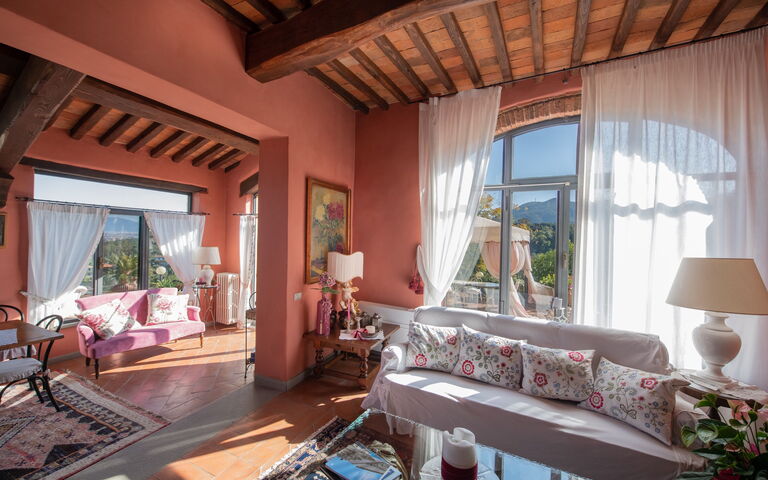 Villa Casalguidi: Woonkamer