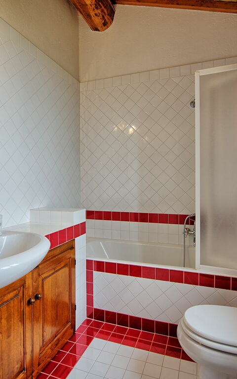 Villa Montalcino: Badkamer