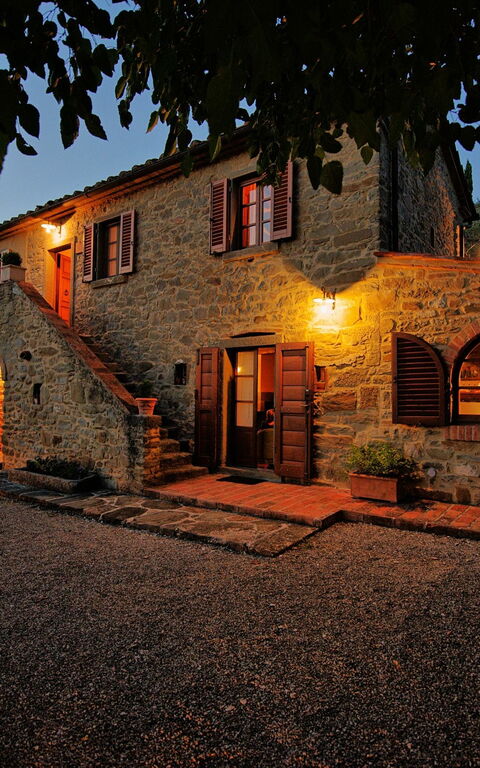 Antico Casale: Buitenkanten, Buitenshuis