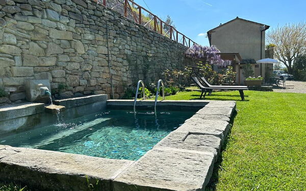 Antico Casale: Buitenkanten, Buitenshuis, Tuin, zwembad