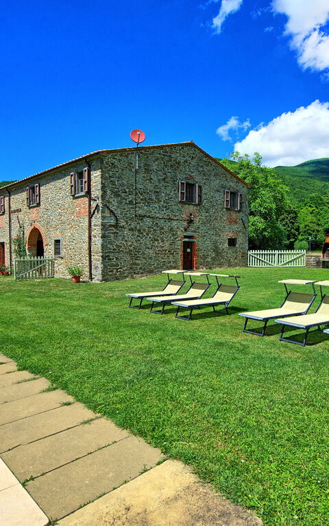 Villa Poggiolino: Buitenkanten, Buitenshuis, Tuin, zwembad