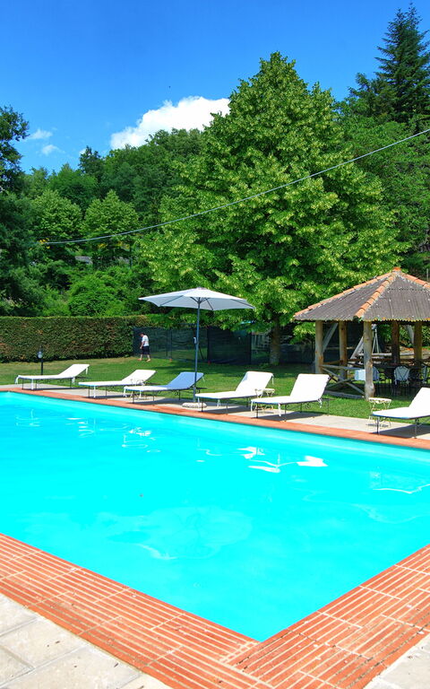 Villa Margherita Due: Buitenshuis, Tuin, zwembad