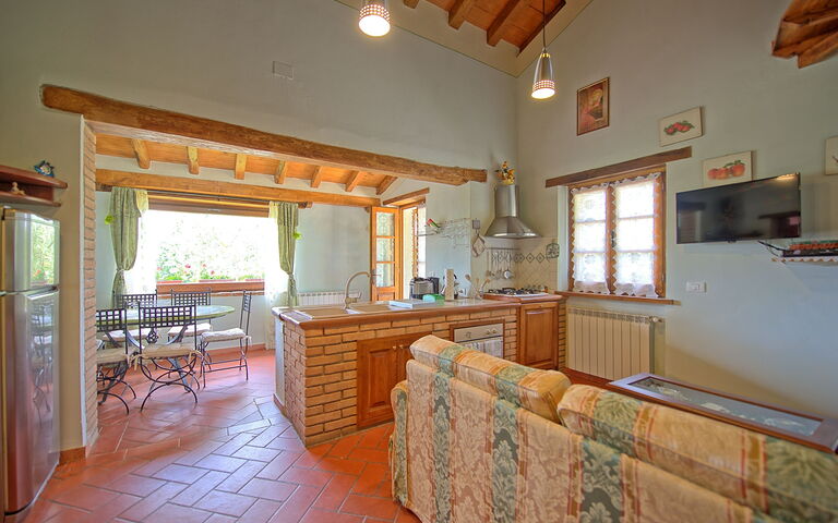 Villa Margherita Due: Keuken, Lunchroom, Woonkamer