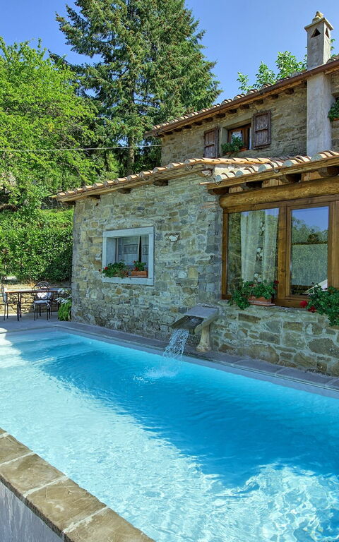 Villa Margherita Tre: Buitenkanten, zwembad