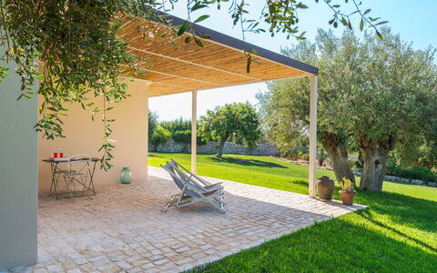 Accommodatie Isla Verde - Ulivi: Balkon / terras / patio, Buitenkanten, Buitenshuis, Tuin