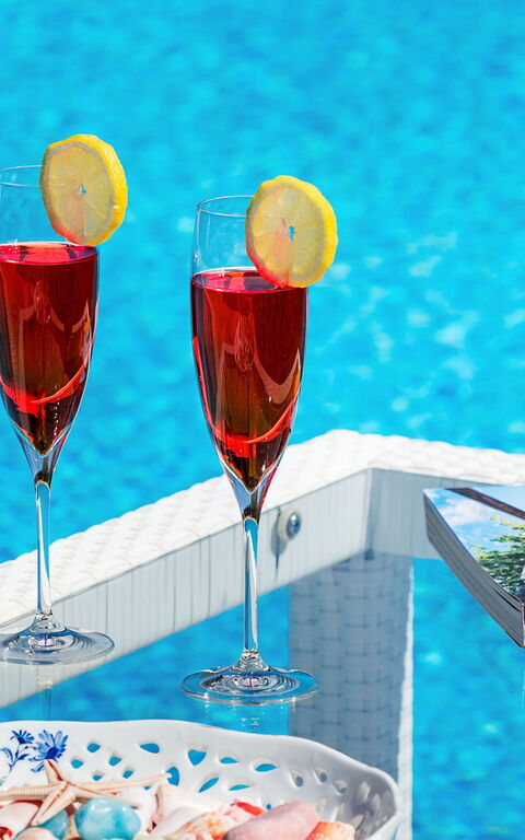 Afrodite: Buitenshuis, zwembad