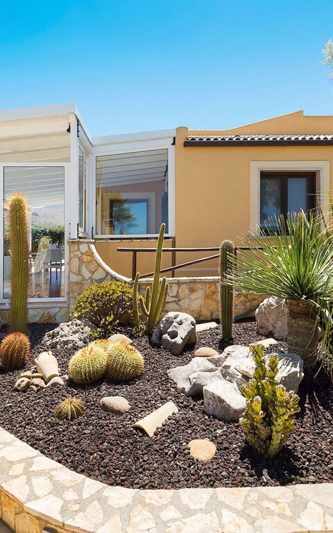 Afrodite: Buitenkanten, Tuin