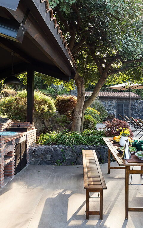 Viagrande: Buitenshuis