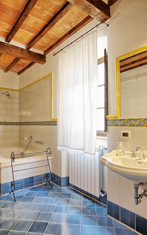 Villa Capolona: Badkamer