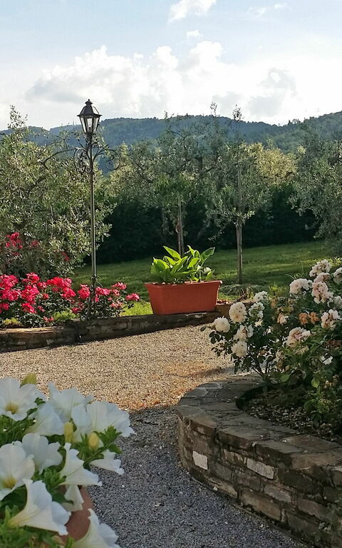 Villa Gaville: Buitenshuis