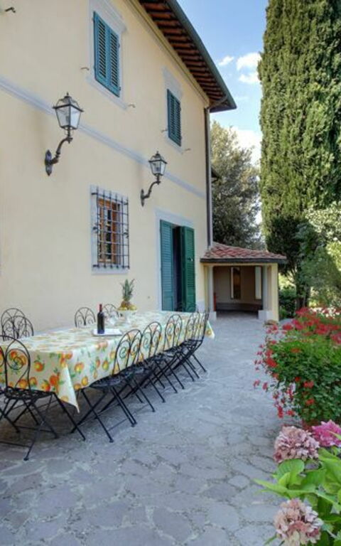 Villa Stolli: Buitenkanten