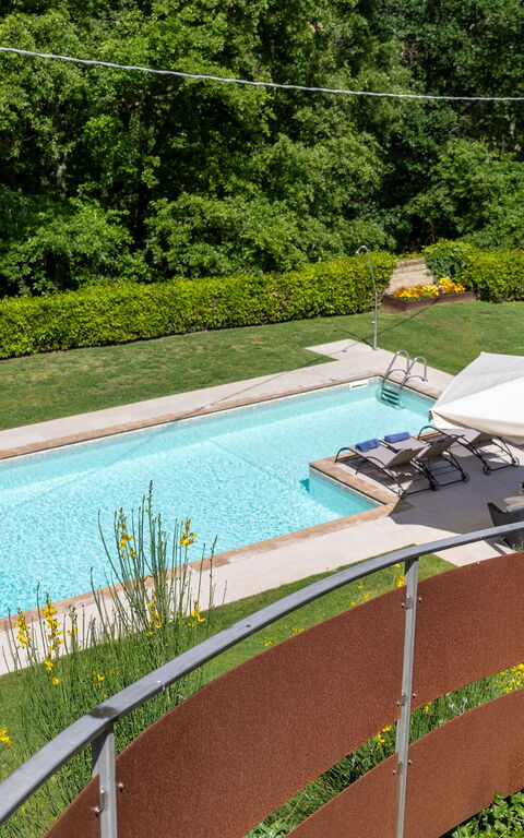 Villa Sabrina: Tuin, zwembad