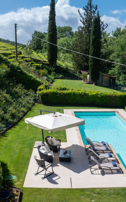 Villa Sabrina: Tuin, zwembad