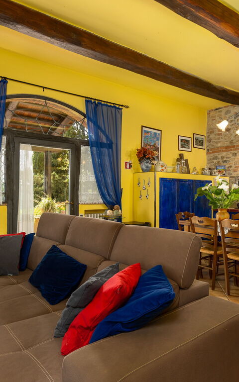 Villa Sabrina: Keuken, Lunchroom, Woonkamer