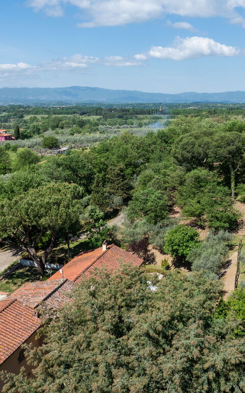 Villa Morandi: Buitenshuis, Keer bekeken