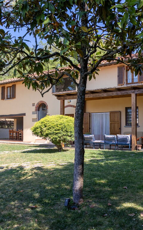 Villa Morandi: Balkon / terras / patio, Buitenkanten, Buitenshuis, Tuin