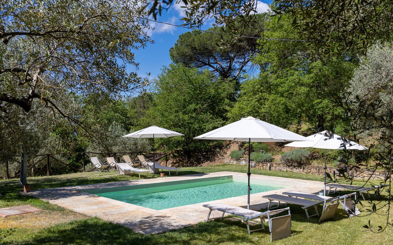 Villa Morandi: Buitenshuis, Tuin, zwembad