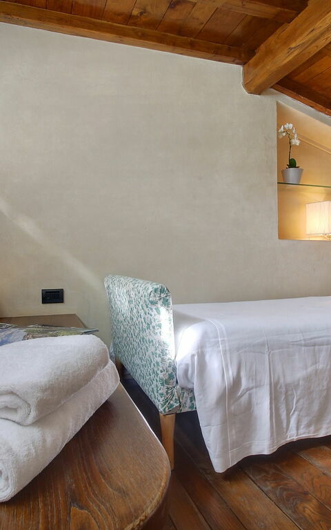 Villa Lucolena: slaapkamer