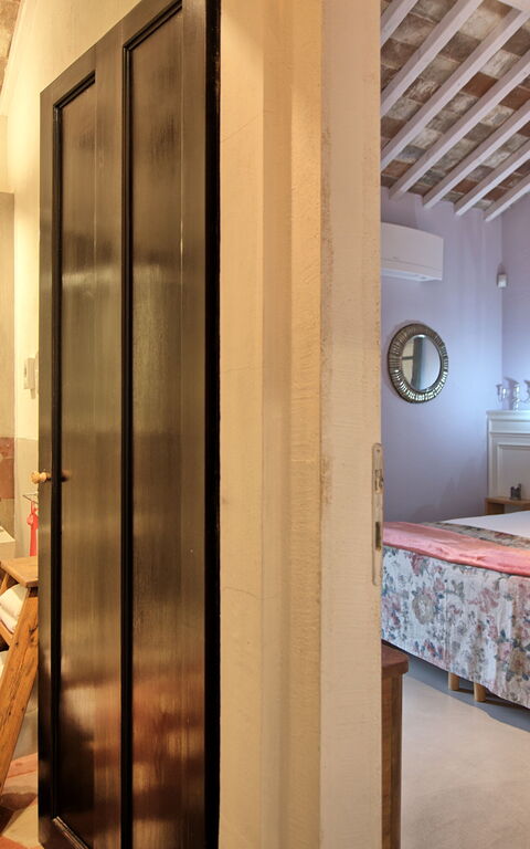 Villa Tenuta Lonciano: Badkamer, slaapkamer