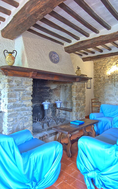 Villa Uccellaia: Woonkamer