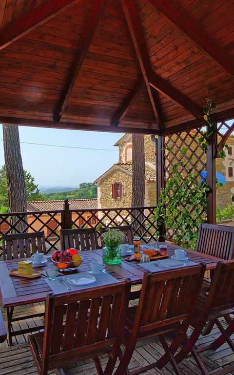 Villa Uccellaia: Balkon / terras / patio