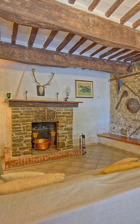 Villa Uccellaia: Woonkamer