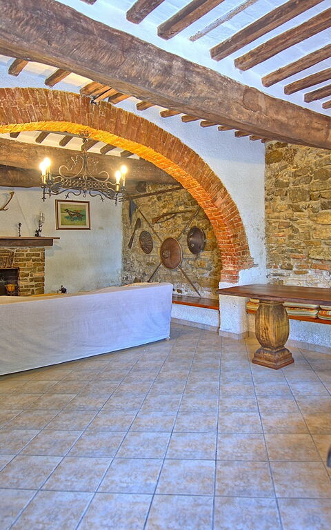 Villa Uccellaia: Woonkamer