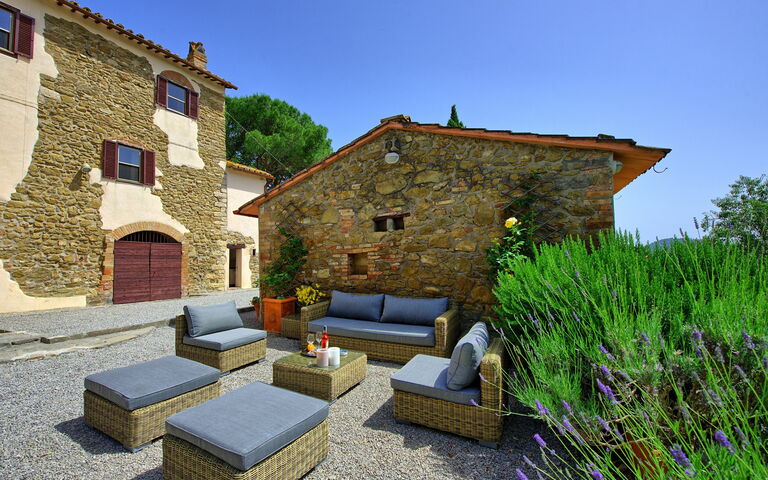 Villa Uccellaia: Buitenshuis, Tuin