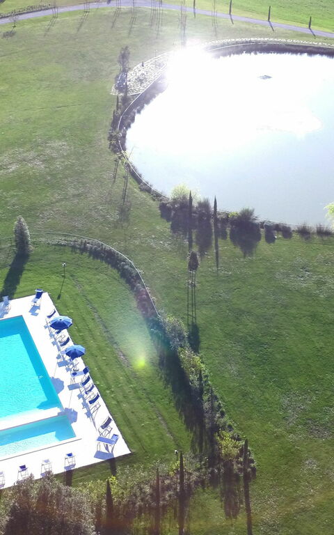 Montaione: Tuin, zwembad